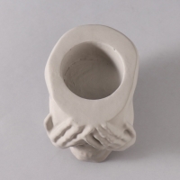 Подсвечник "Череп Прятки" 7*10см т.серый Подсвечник "Череп Прятки" 7*10см т.серый