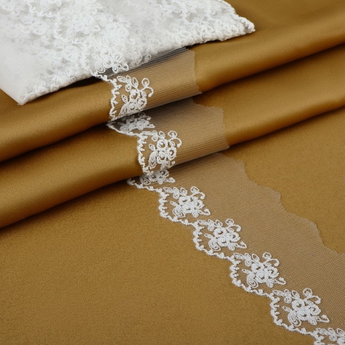 Кружево на сетке, 65 мм &times; 9 &plusmn; 0,5 м, цвет белый