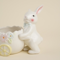 Конфетница керамическая SL Home «Лесные кролики», 17,5×13×16,8 см, цвет белый Конфетница керамическая SL Home «Лесные кролики», 17,5×13×16,8 см, цвет белый