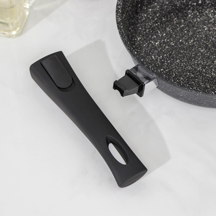 Сковорода Доляна &laquo;Элит&raquo;, d=22 см, съёмная ручка, антипригарное покрытие, цвет серый