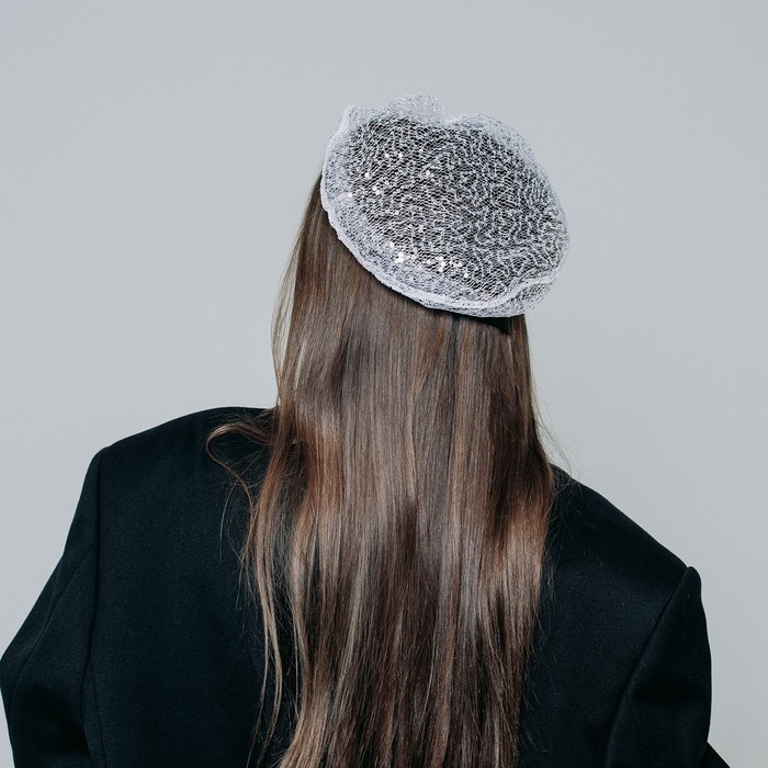 Берет прозрачный с пайетками, цвет белый, р-р 56см Берет прозрачный с пайетками, цвет белый, р-р 56см