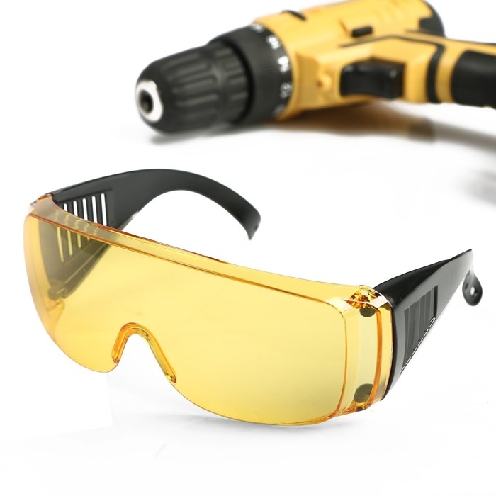 Очки защитные ТУНДРА, с поликарбонатными линзами, желтые Очки защитные ТУНДРА, с поликарбонатными линзами, желтые