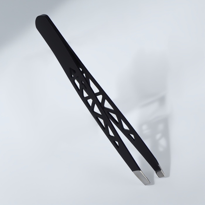 Пинцет &laquo;Геометрия&raquo;, скошенный, 9,5 см, цвет чёрный