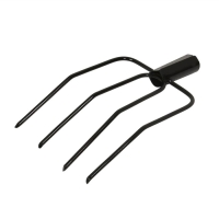 Вилы навозные, 4-рогие, тулейка 40 мм, без черенка Вилы навозные, 4-рогие, тулейка 40 мм, без черенка