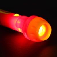 Проектор-фонарик «Маша и медведь», свет, цвет МИКС Проектор-фонарик «Маша и медведь», свет, цвет МИКС