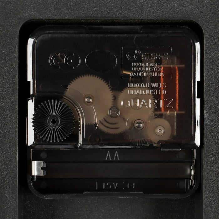 Часы настенные двусторонние, на подвесе Часы настенные двусторонние, на подвесе "Сабатини", бесшумные, 35 х 30 см, циферблат d-20 см