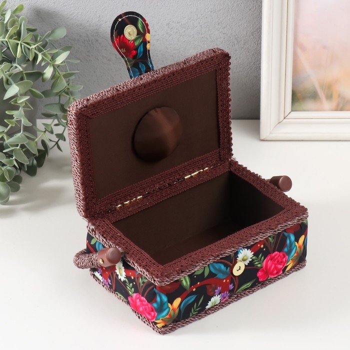 Шкатулка для рукоделия Шкатулка для рукоделия "Цветочный сад в ночи" 18х12х9,5 см