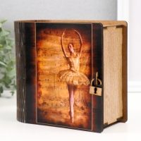 Шкатулка-книга "Балерина" 14х14 см Шкатулка-книга "Балерина" 14х14 см