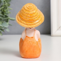 Сувенир полистоун "Мальчик/Девочка с цыплёнком" МИКС 7,5х4,5х11 см Сувенир полистоун "Мальчик/Девочка с цыплёнком" МИКС 7,5х4,5х11 см