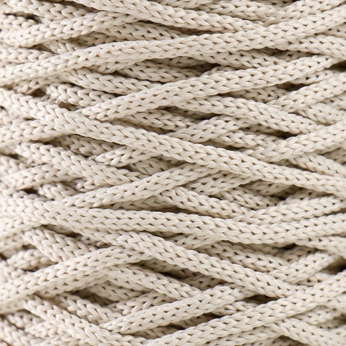 Шнур для вязания 100% полиэфир 3мм 100м/200±20гр (02-молочный) Шнур для вязания 100% полиэфир 3мм 100м/200±20гр (02-молочный)
