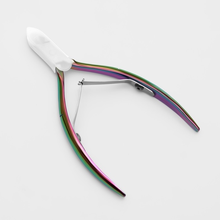 Кусачки маникюрные для кутикулы, изогнутое лезвие, двойная пружина, 10,5 см, длина лезвия - 5 мм, цвет хамелеон Кусачки маникюрные для кутикулы, изогнутое лезвие, двойная пружина, 10,5 см, длина лезвия - 5 мм, цвет хамелеон