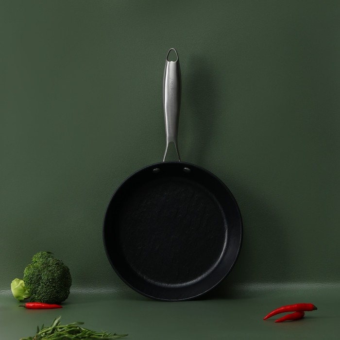 Сковорода Magistro Rock Stone, d=20 см, h=4 см, антипригарное покрытие, индукция, цвет чёрный Сковорода Magistro Rock Stone, d=20 см, h=4 см, антипригарное покрытие, индукция, цвет чёрный