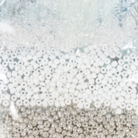 Бисер круглый "Чёрный, белый" 5 цветов х 10 грамм Бисер круглый "Чёрный, белый" 5 цветов х 10 грамм