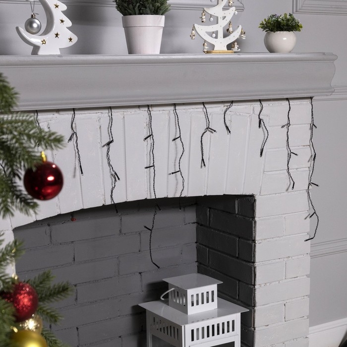 Гирлянда &laquo;Бахрома&raquo; 1.8 &times; 0.5 м, IP20, тёмная нить, 48 LED, свечение синее, 8 режимов, 220 В