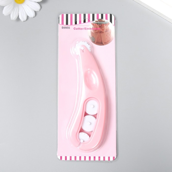 Инструмент для творчества резак + тиснение со сменными насадками 13х3,8х1 см Инструмент для творчества резак + тиснение со сменными насадками 13х3,8х1 см