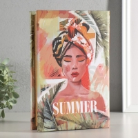 Сейф-книга дерево, кожзам, зеркало "Девушка в ярком тюрбане" 24х16х5 см Сейф-книга дерево, кожзам, зеркало "Девушка в ярком тюрбане" 24х16х5 см