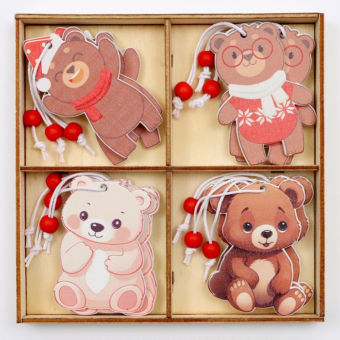 Набор подвесок в деревянной подарочной упаковке 12 шт.13x13x2 см Набор подвесок в деревянной подарочной упаковке 12 шт.13x13x2 см