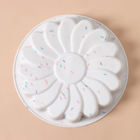 Форма для выпечки KONFINETTA &laquo;Ромашка&raquo;, силикон, d=20 см (внутр. диаметр 18,5 см), цвет белый