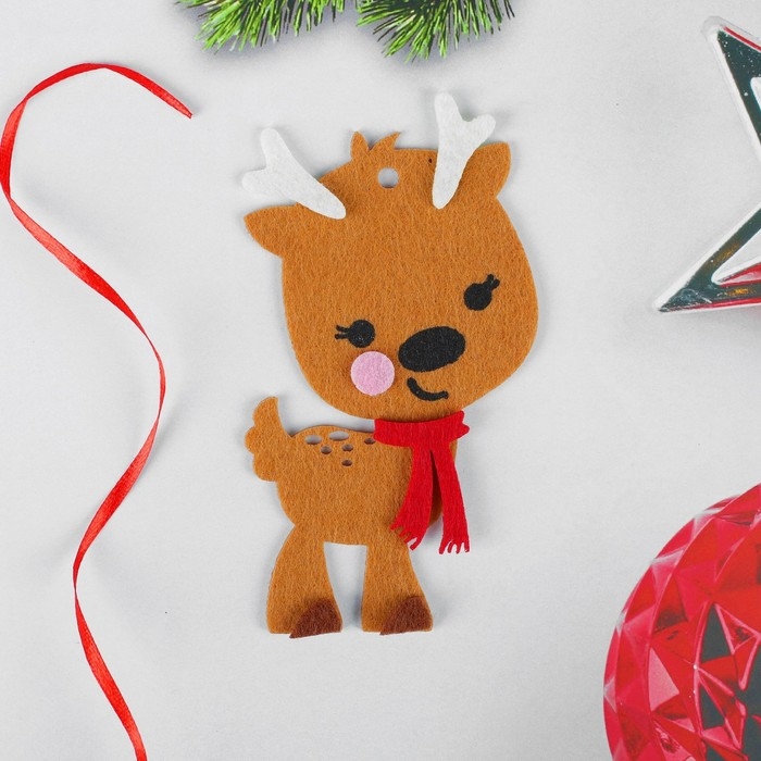 Набор для творчества - создай ёлочное украшение из фетра &laquo;Оленёнок в шарфике&raquo;