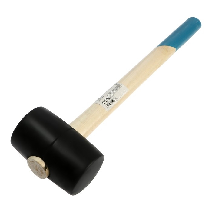 Киянка ТУНДРА, деревянная рукоятка, черная резина, 650 г Киянка ТУНДРА, деревянная рукоятка, черная резина, 650 г