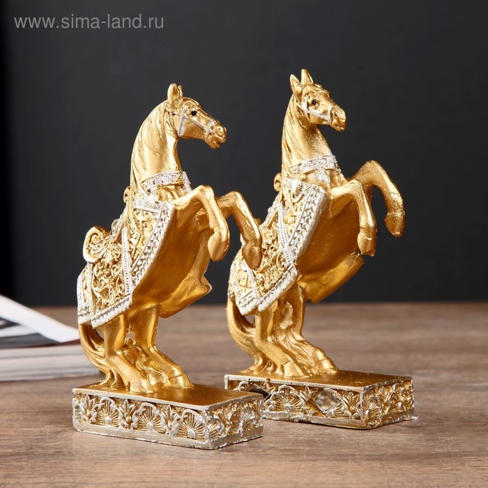 Сувенир полистоун Сувенир полистоун "Золотой конь на дыбах" МИКС 12,5х8,3х3,8 см