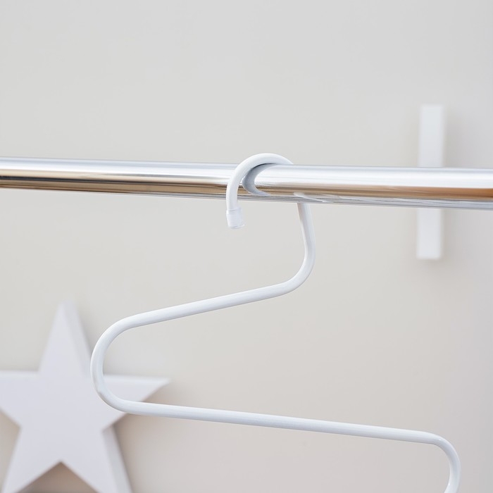 Вешалка для брюк и юбок &laquo;Змейка&raquo;, 29,5&times;35 см, цвет МИКС