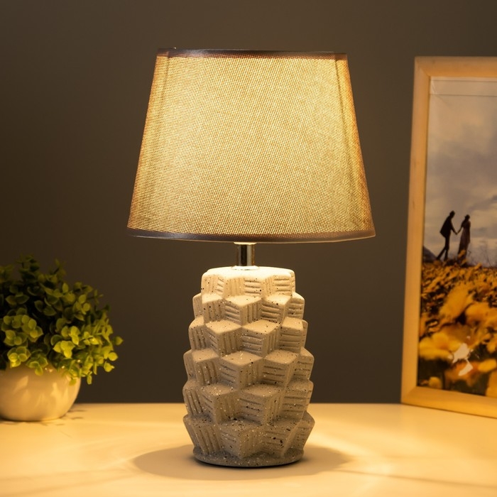 Настольная лампа Настольная лампа "Айрис" Е14 40Вт серый 20х20х33 см RISALUX