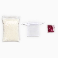 Аромасаше своими руками. Набор для создания ароматической фигурки из соевого воска «Сердечки с блестками» Аромасаше своими руками. Набор для создания ароматической фигурки из соевого воска «Сердечки с блестками»