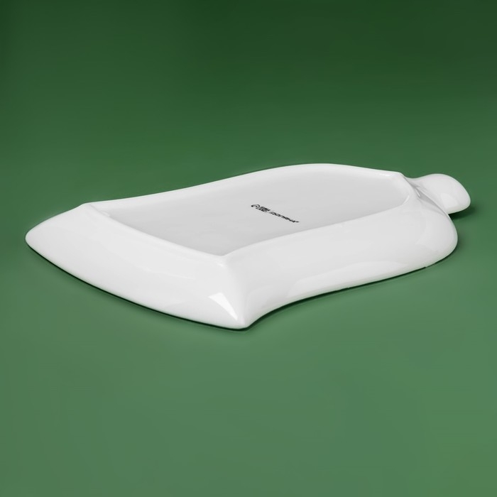 Тарелка новогодняя Доляна &laquo;Рождественский вечер&raquo;, 25,5&times;19,5&times;3 см, керамика, цвет белый