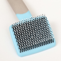 Пуходерка с прорезиненной ручкой, закругленные зубья, малая, 6,5 х 14,5 см, бирюзовая Пуходерка с прорезиненной ручкой, закругленные зубья, малая, 6,5 х 14,5 см, бирюзовая