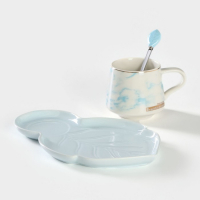 Чайная пара керамическая &laquo;Листочек&raquo;, 3 предмета: чашка 320 мл, блюдце 25,5&times;16 см, ложка, цвет голубой