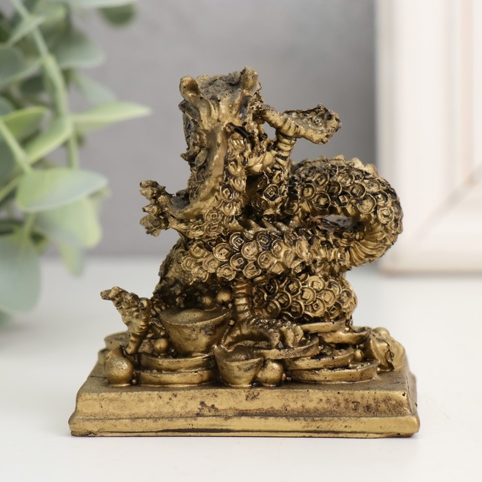 Нэцкэ полистоун под бронзу Нэцкэ полистоун под бронзу "Дракон. Денежная активация" 4,7х7х7,5 см