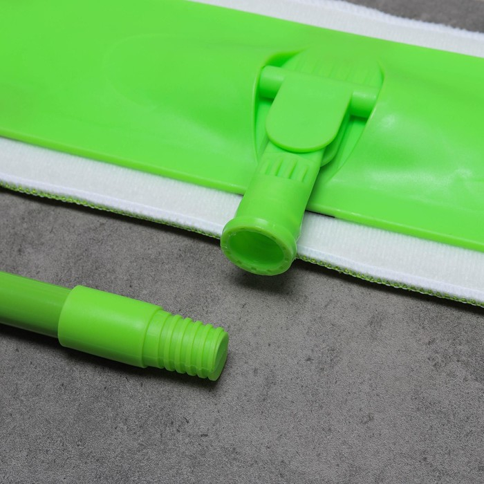 Швабра для мытья пола плоская Доляна, насадка на липучке из микрофибры 40×14 см, 40 гр, телескопическая ручка 80(120) см Швабра для мытья пола плоская Доляна, насадка на липучке из микрофибры 40×14 см, 40 гр, телескопическая ручка 80(120) см