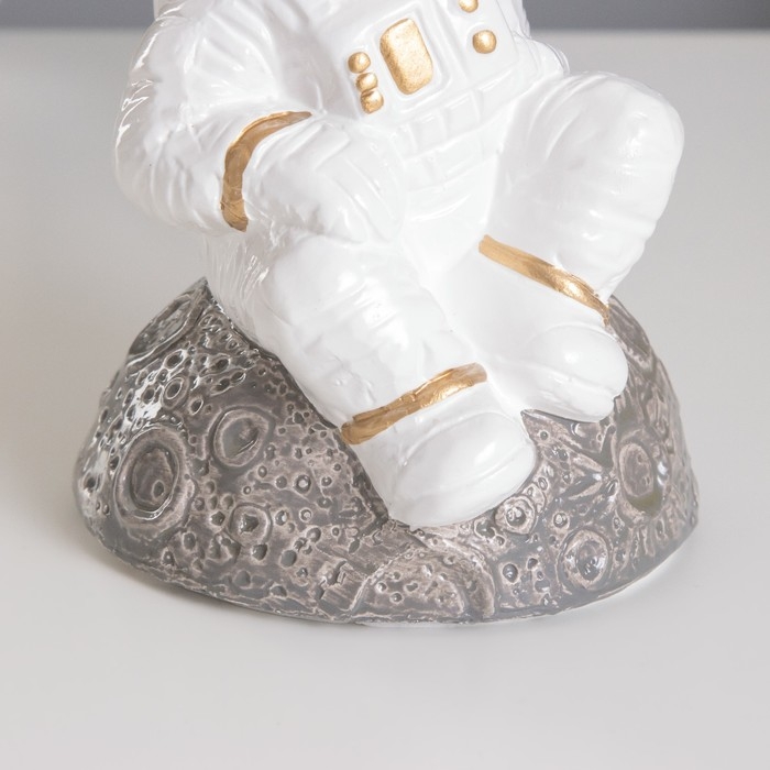 Лампа настольная Лампа настольная "Космонавт с луной" 1х40Вт Е14 белый/золото 12,5х12,5х31см