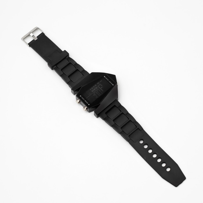 Часы наручные электронные с силиконовым ремешком Часы наручные электронные с силиконовым ремешком