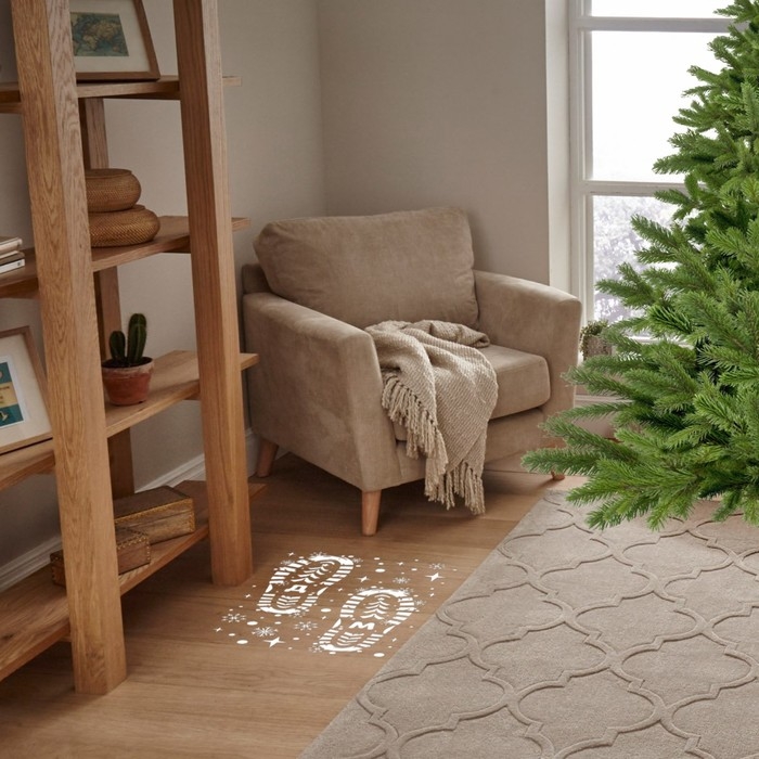 Наклейки на пол виниловые новогодние «Следы Деда Мороза», на Новый год, цвет белый Наклейки на пол виниловые новогодние «Следы Деда Мороза», на Новый год, цвет белый