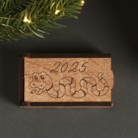 Новогодняя шкатулка "Змейка 2025" 7х4х2 см Новогодняя шкатулка "Змейка 2025" 7х4х2 см