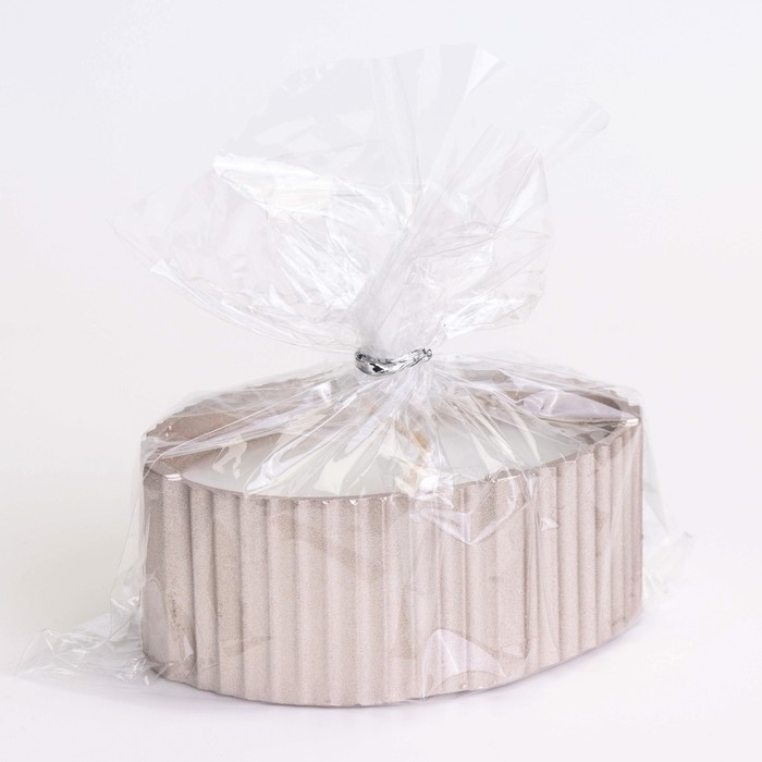 Свеча "Овал" в подсвечнике с узкими гранями, 9х6,5х4см,шампань