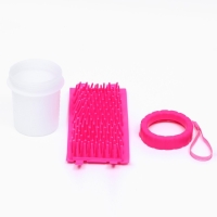 Лапомойка для кошек и собак с силиконовыми ворсинками 9 х 9 х 11 см, розовая Лапомойка для кошек и собак с силиконовыми ворсинками 9 х 9 х 11 см, розовая