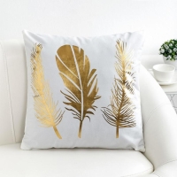 Наволочка декоративная Этель &laquo;Перья&raquo;, 43*43 см, 100% п/э