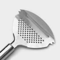 Тёрка для сыра Доляна «Металлик», с ручкой, 21×10,5 см, цвет серебристый Тёрка для сыра Доляна «Металлик», с ручкой, 21×10,5 см, цвет серебристый