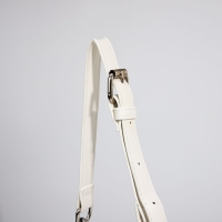 Сумка-багет на молнии, цвет белый Сумка-багет на молнии, цвет белый