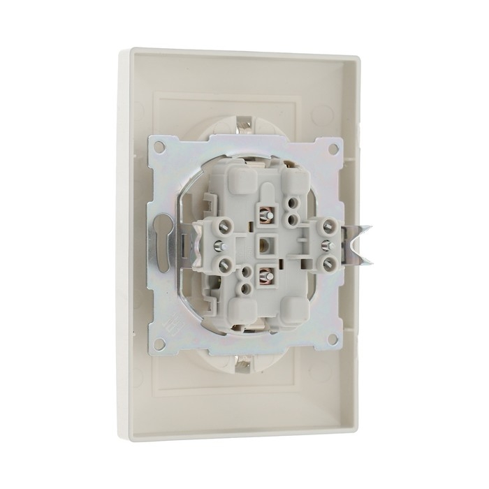 Розетка двухместная Luazon Lighting Розетка двухместная Luazon Lighting "Антей", 16 А, скрытая, с з/к, серебристая