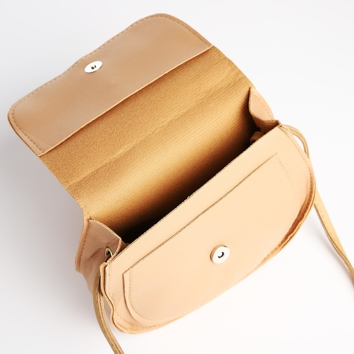 Сумка детская для девочки на магните, цвет бежевый Сумка детская для девочки на магните, цвет бежевый