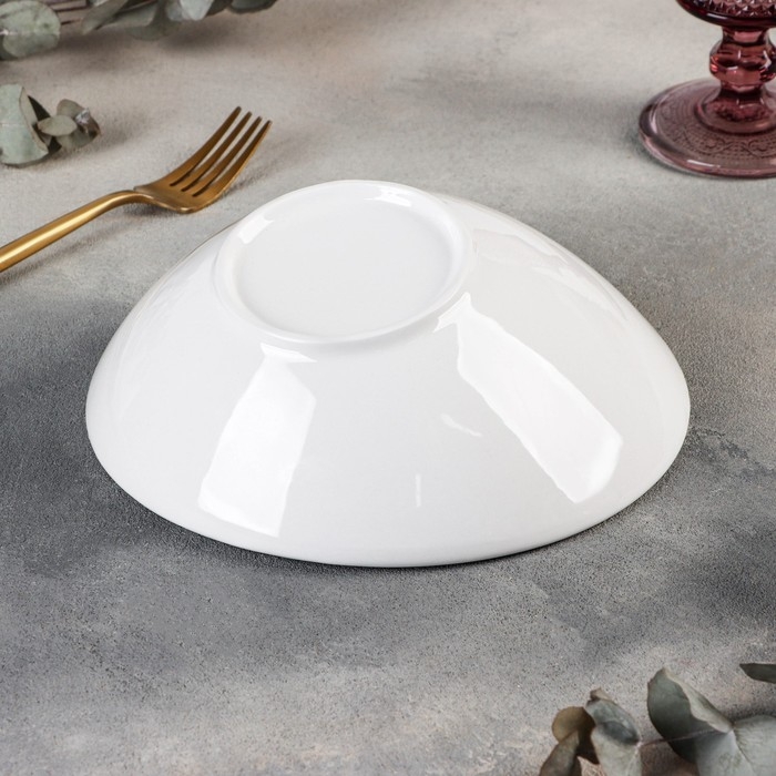 Салатник фарфоровый Доляна White Label, 600 мл, цвет белый