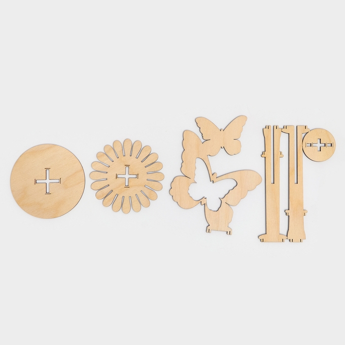 Салфетница деревянная &laquo;Бабочки&raquo;, 24,5&times;9&times;8 см, на пьедестале