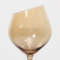 Набор бокалов для вина стеклянный Magistro «Иллюзия», 550 мл, 10×24 см, 2 шт, цвет бронзовый Набор бокалов для вина стеклянный Magistro «Иллюзия», 550 мл, 10×24 см, 2 шт, цвет бронзовый