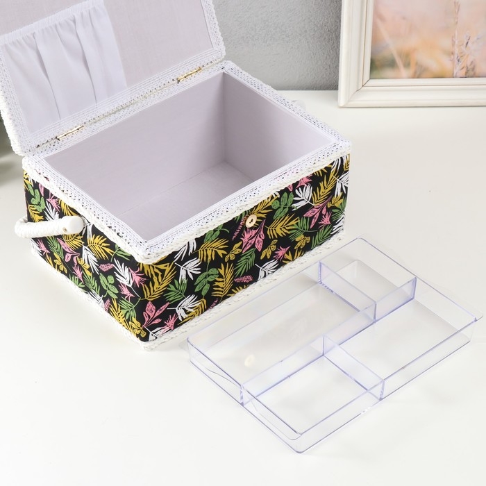 Шкатулка для рукоделия Шкатулка для рукоделия "Лесные веточки на чёрном" 19х26х14,5 см