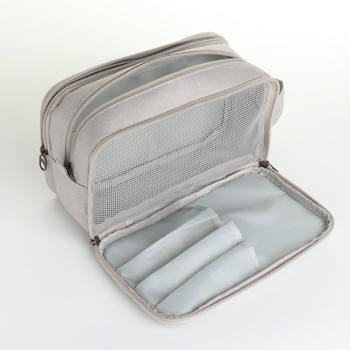 Косметичка на молниях, цвет серый Косметичка на молниях, цвет серый