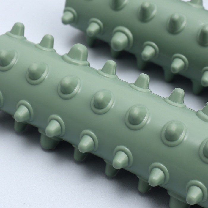 Массажёр с шипами, универсальный, 2 части, 9,5 &times; 3 см, цвет зелёный